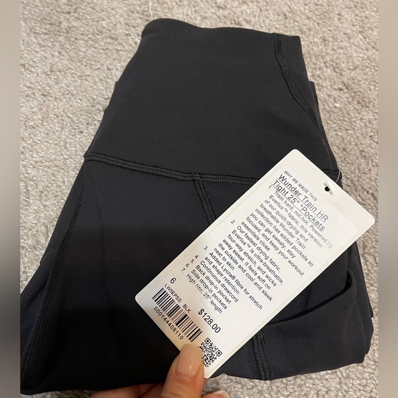 Lululemon Wunder Train with pockets 6 25” NWT - Picture 5 of 5